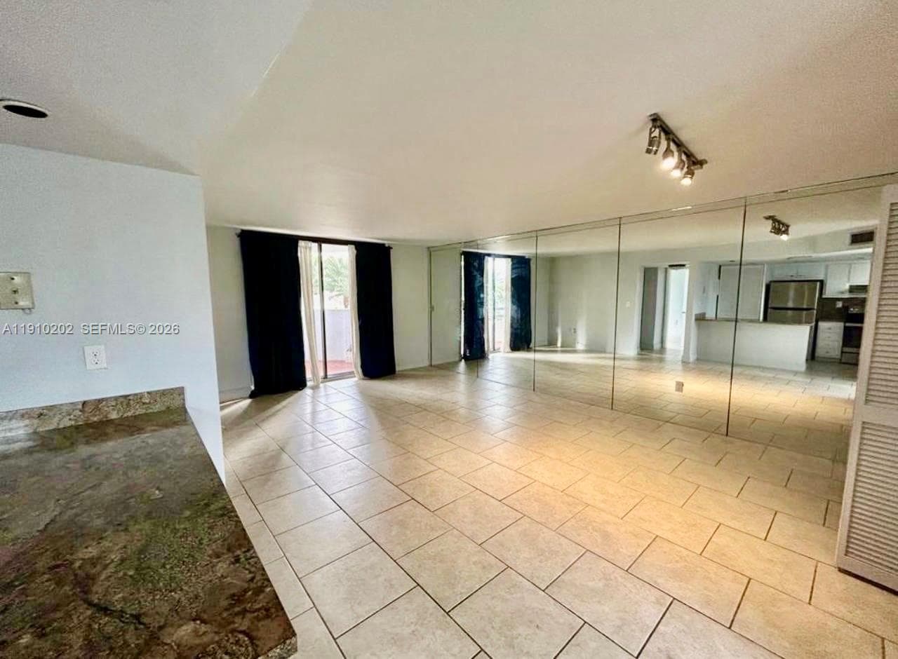 BAYVIEW TOWER CONDO · #203 in Miami - Photo 5