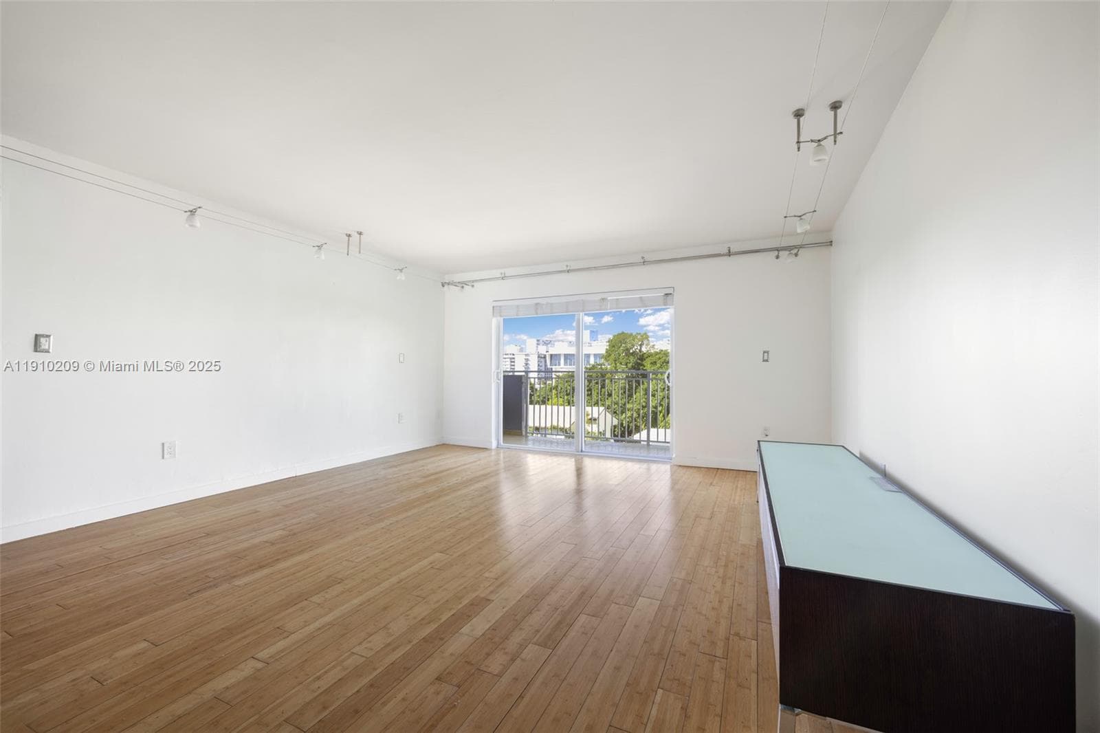 Lenox View Condominium · #501 in Miami Beach - Photo 5