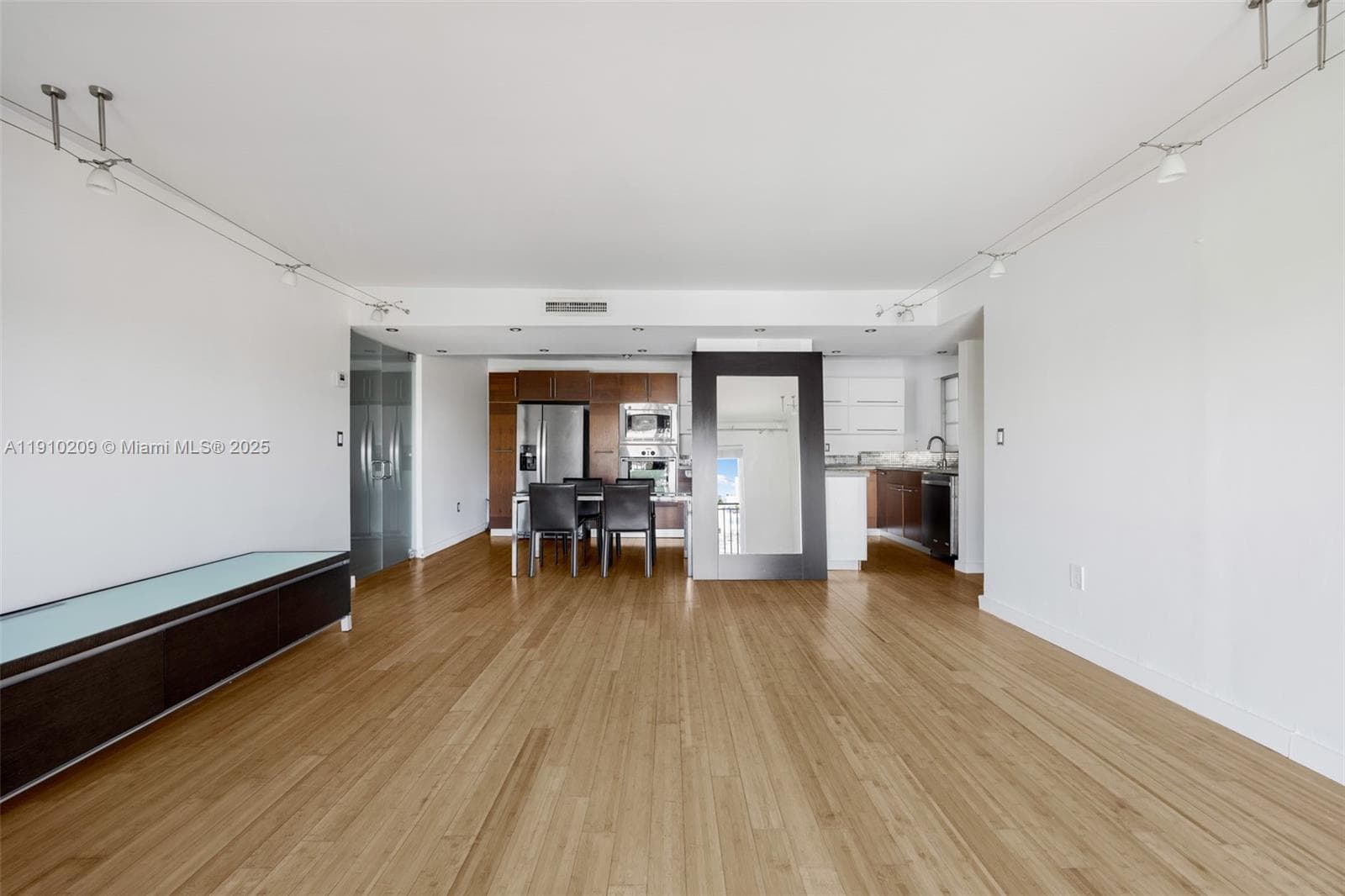 Lenox View Condominium · #501 in Miami Beach - Photo 10