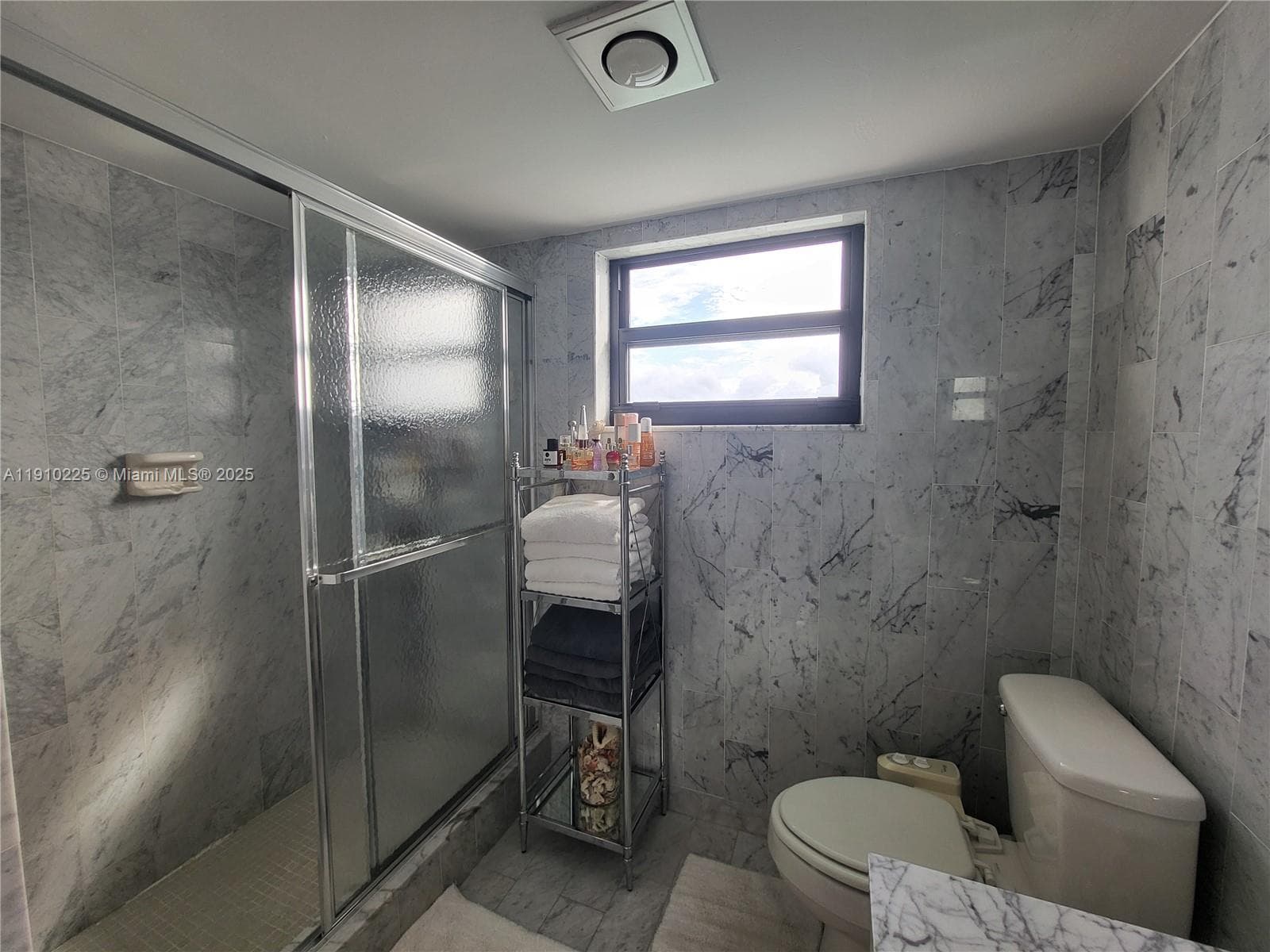 CATANIA CONDO · #2401 in Hollywood - Photo 20
