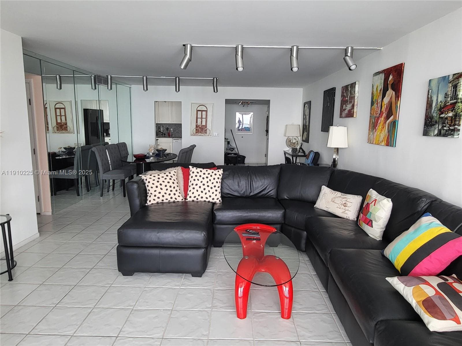CATANIA CONDO · #2401 in Hollywood - Photo 9