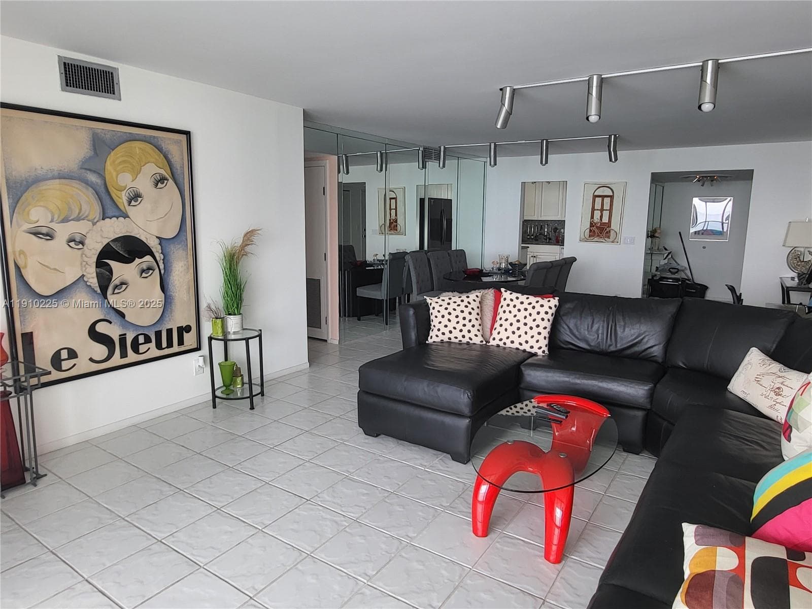 CATANIA CONDO · #2401 in Hollywood - Photo 11