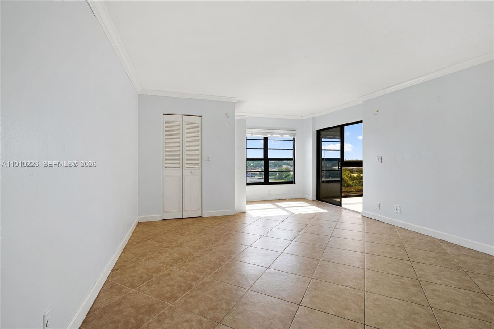CYPRESS BEND CONDOMINIUM · #801 in Pompano Beach - Photo 9