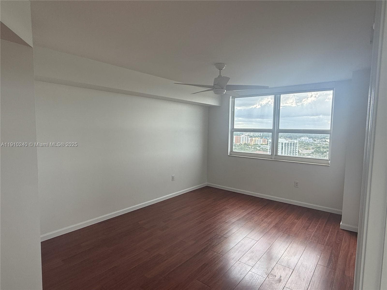 TURNBERRY ON THE GREEN CO · #2209 in Aventura - Photo 13