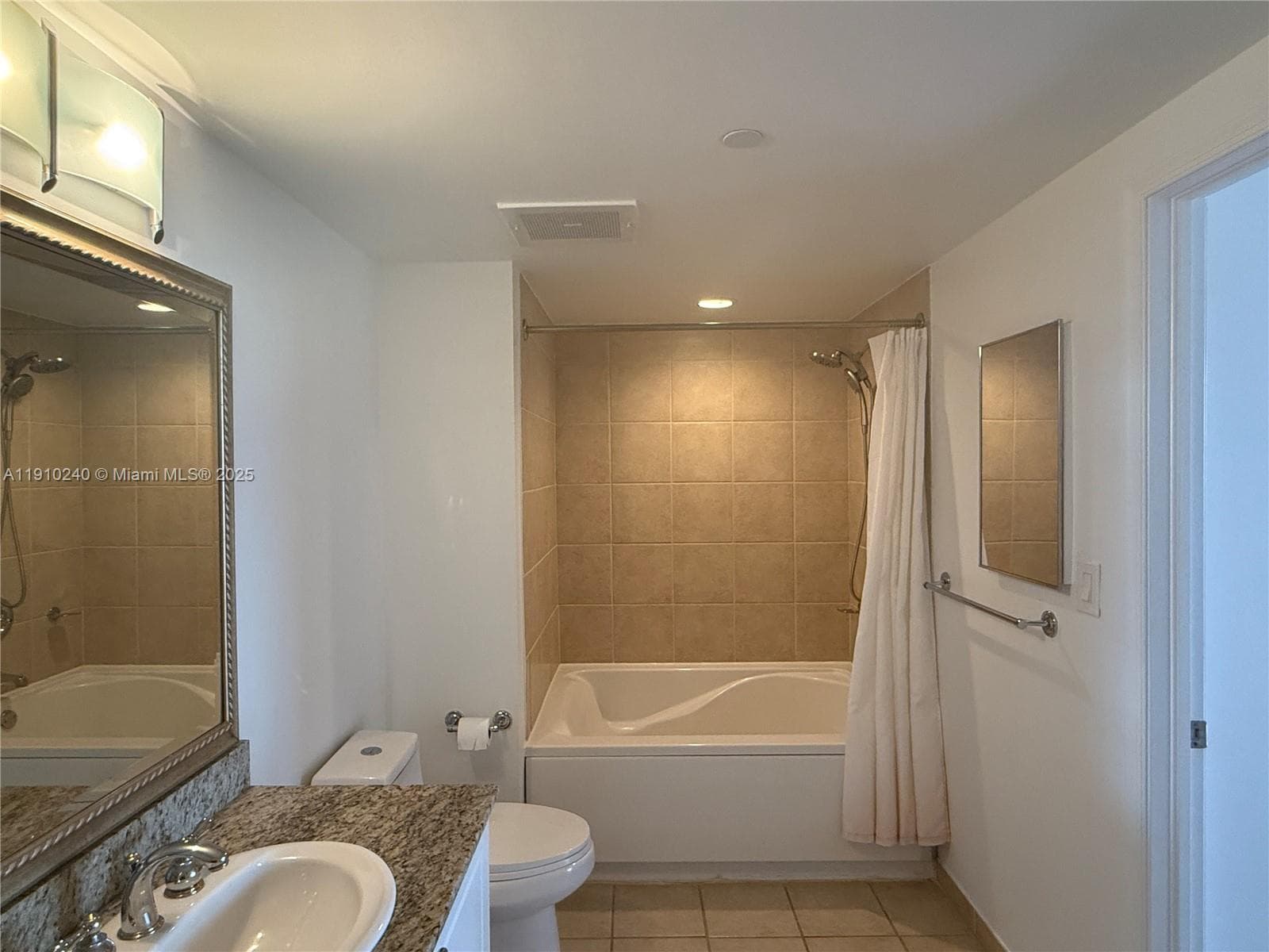 TURNBERRY ON THE GREEN CO · #2209 in Aventura - Photo 16