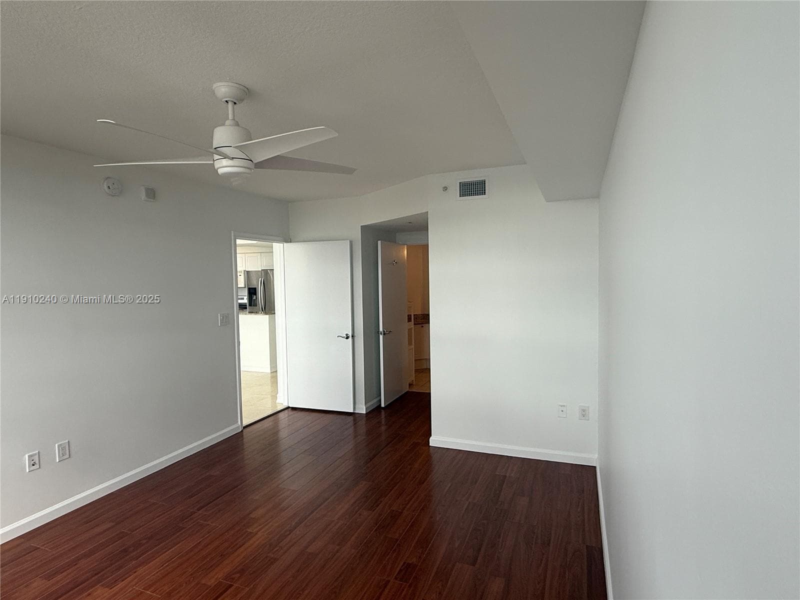 TURNBERRY ON THE GREEN CO · #2209 in Aventura - Photo 12