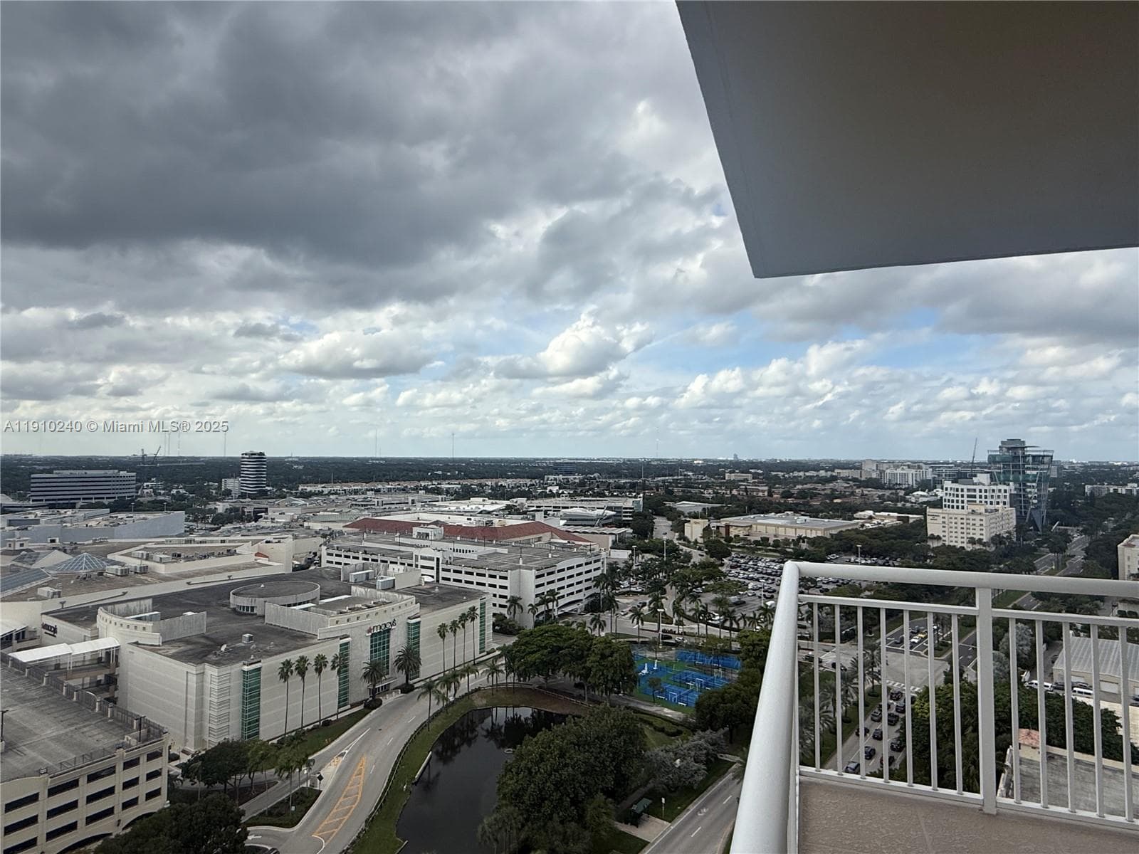 TURNBERRY ON THE GREEN CO · #2209 in Aventura - Photo 26