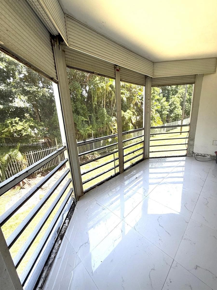 ROLLING GREEN CONDO D · #D201 in Miami - Photo 36