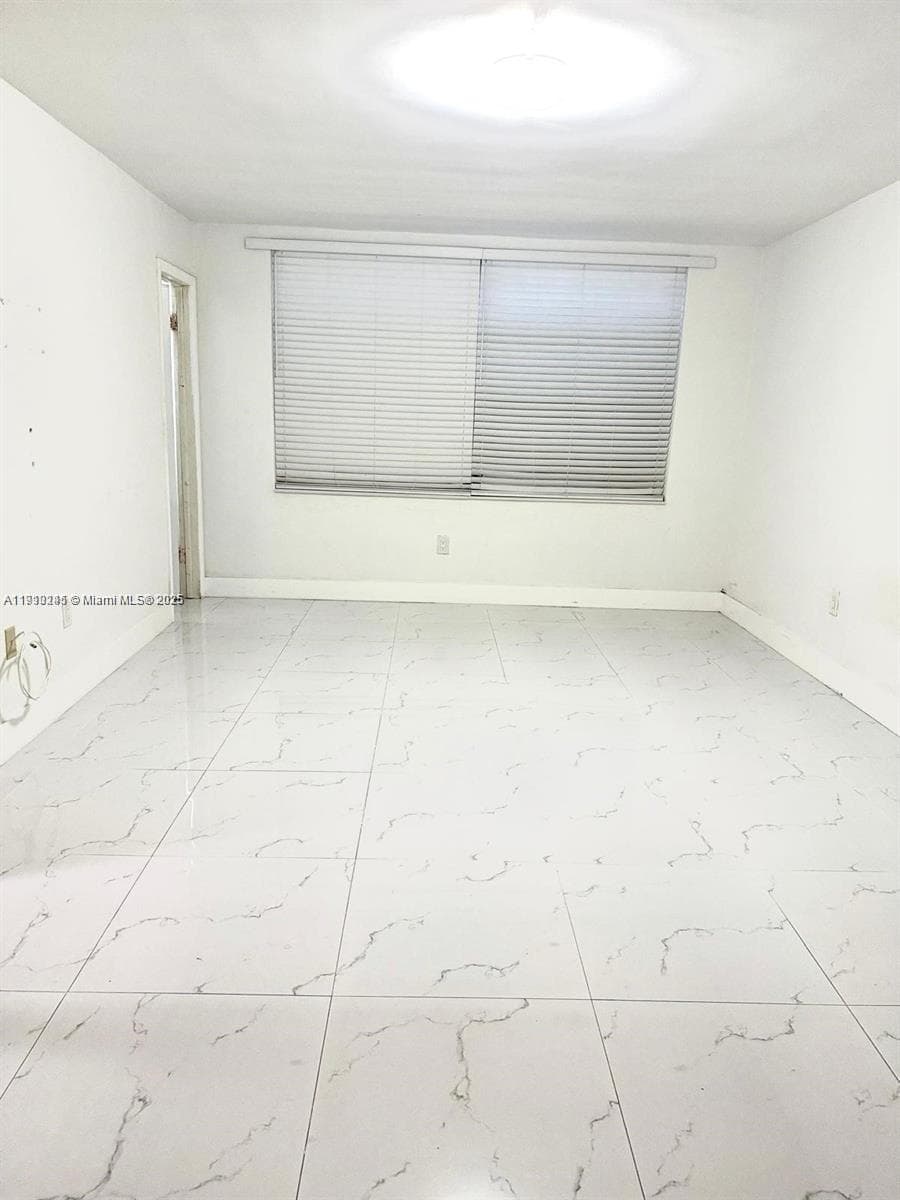 ROLLING GREEN CONDO D · #D201 in Miami - Photo 4