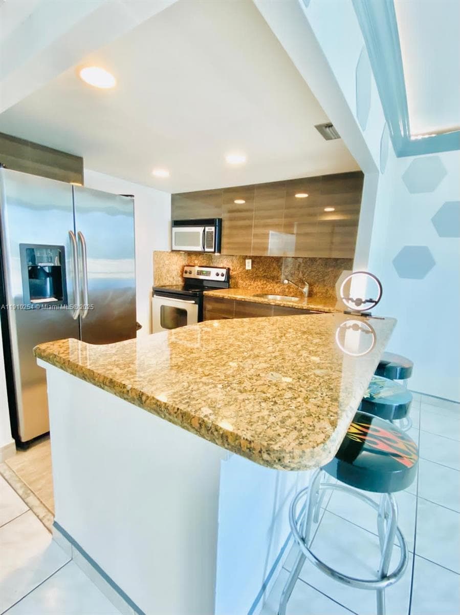THE CARRIAGE HOUSE CONDO · #1510 in Miami Beach - Photo 19