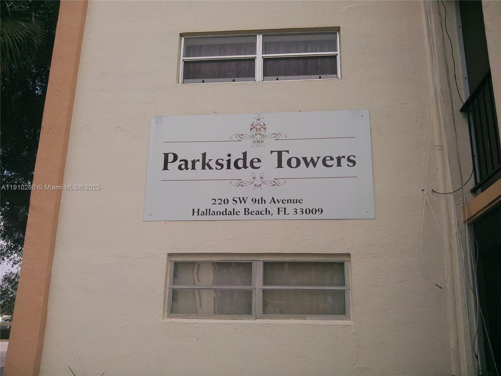 PARKSIDE TOWERS CONDO · #105 in Hallandale Beach - Photo 22