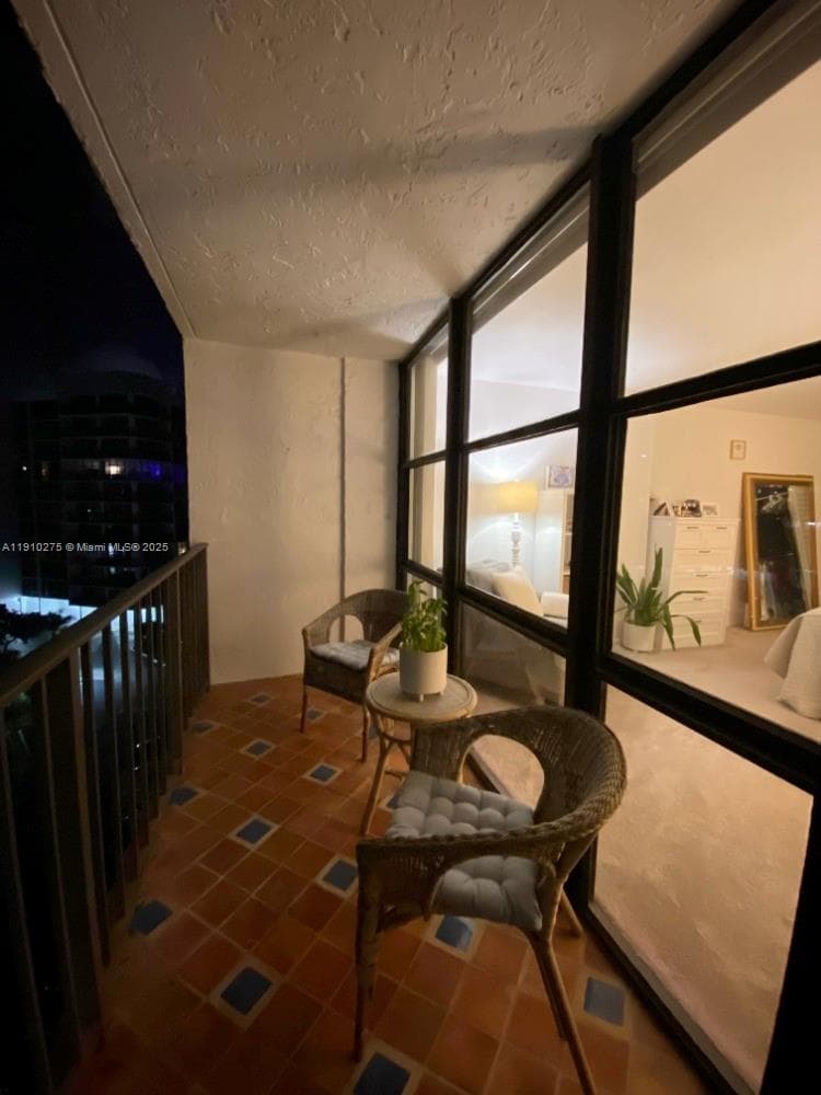 OCEANVIEW PARK CONDO · #726 in Hallandale Beach - Photo 13