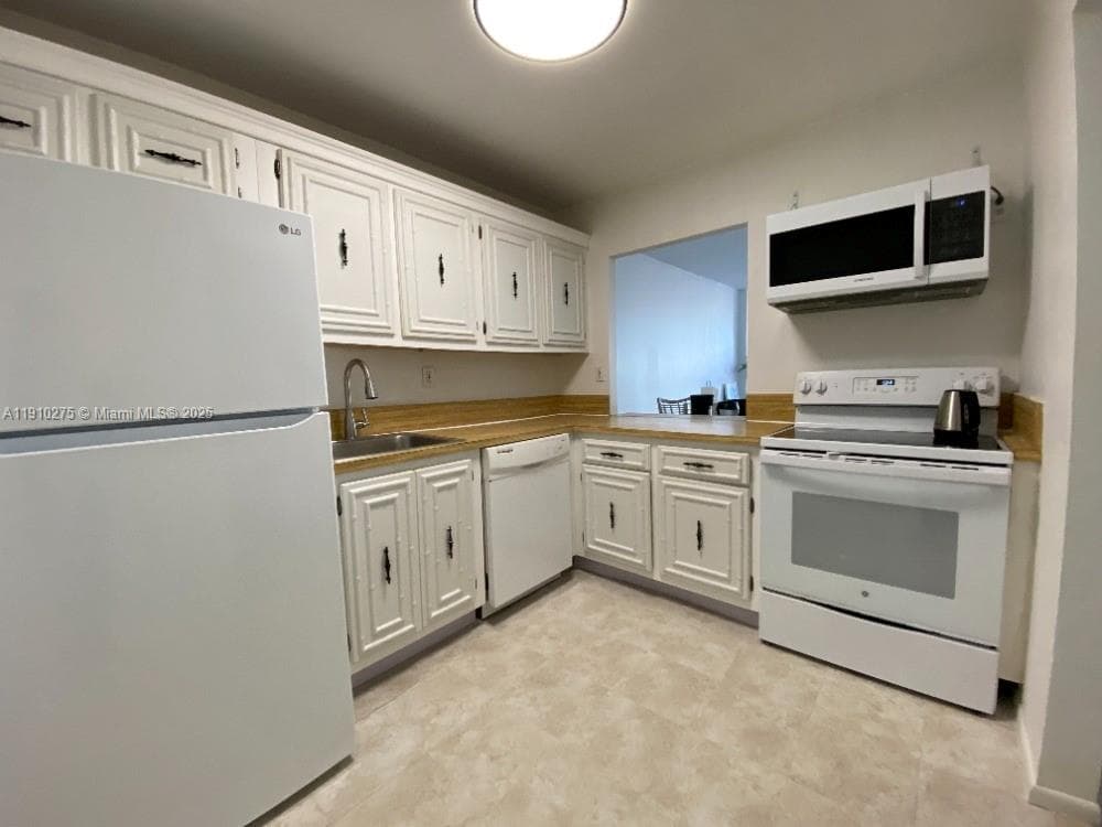 OCEANVIEW PARK CONDO · #726 in Hallandale Beach - Photo 17