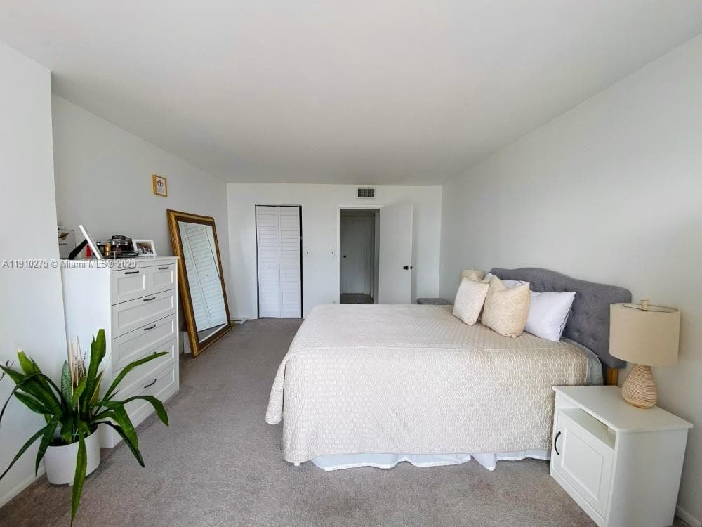 OCEANVIEW PARK CONDO · #726 in Hallandale Beach - Photo 9