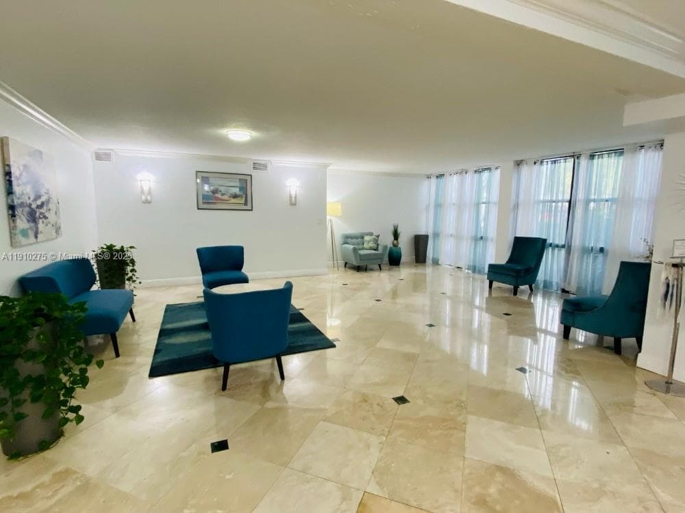 Building's Lobby