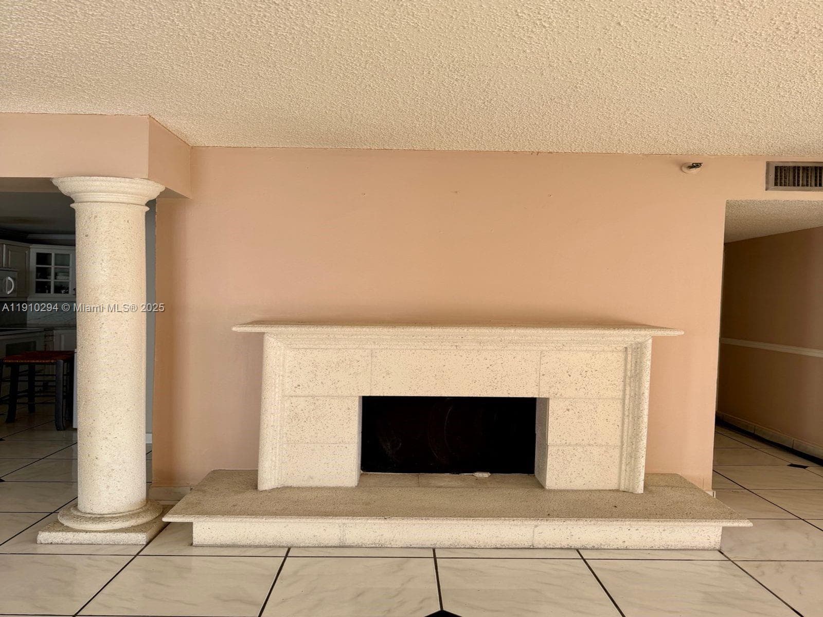LE TRIANON CONDO · #11A in Miami Beach - Photo 17