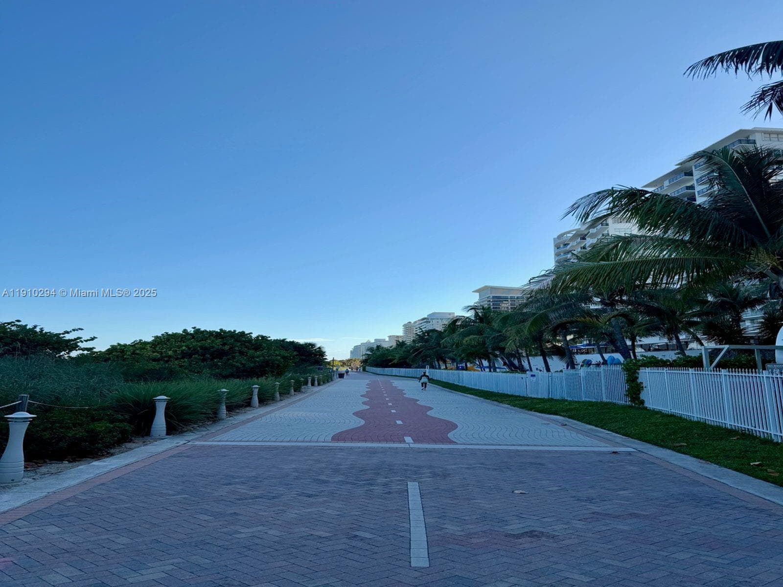 LE TRIANON CONDO · #11A in Miami Beach - Photo 29