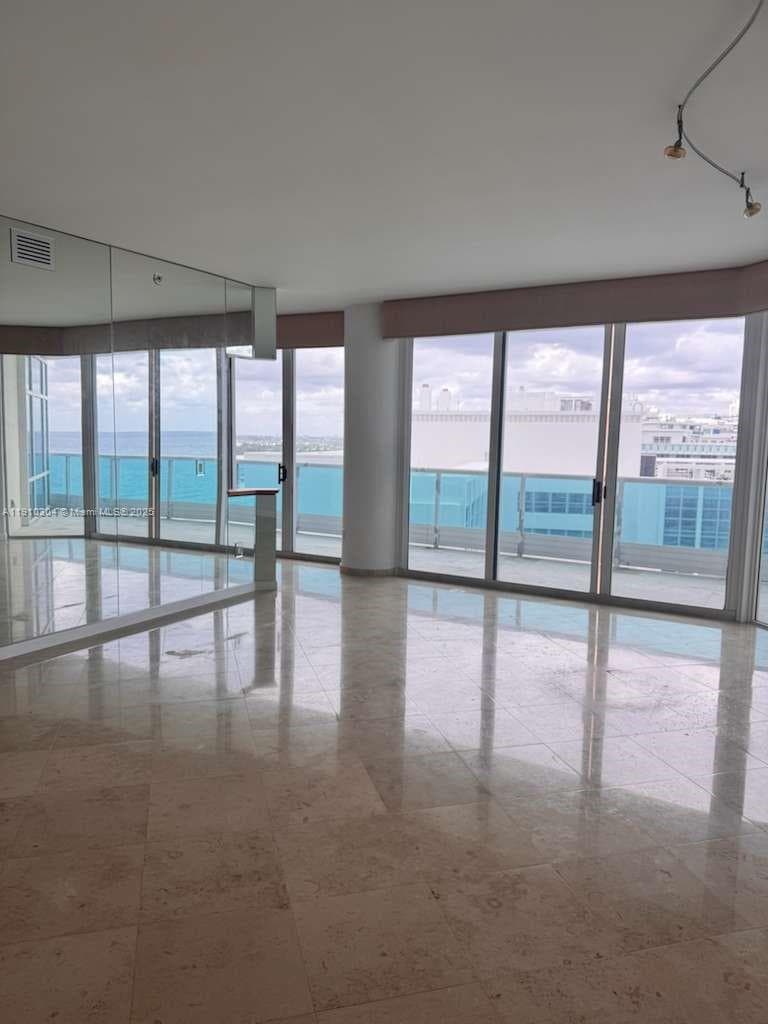 CAPOBELLA CONDO · #1602 in Miami Beach - Photo 2