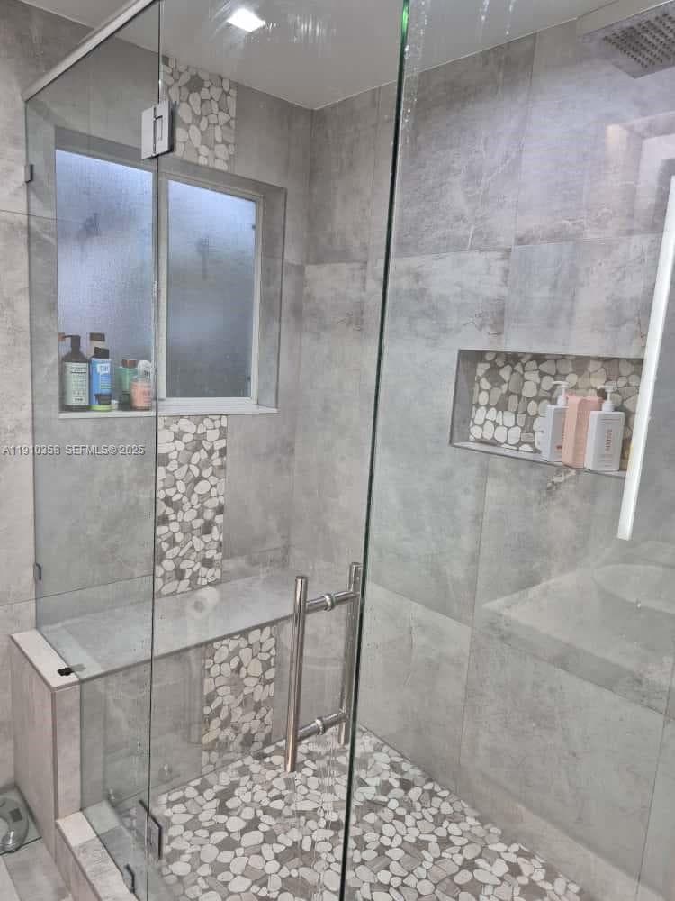 2908 N 36th Ave photo 11