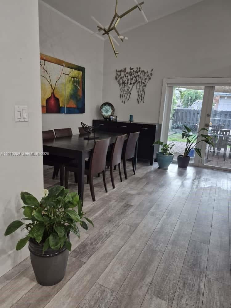 2908 N 36th Ave photo 8