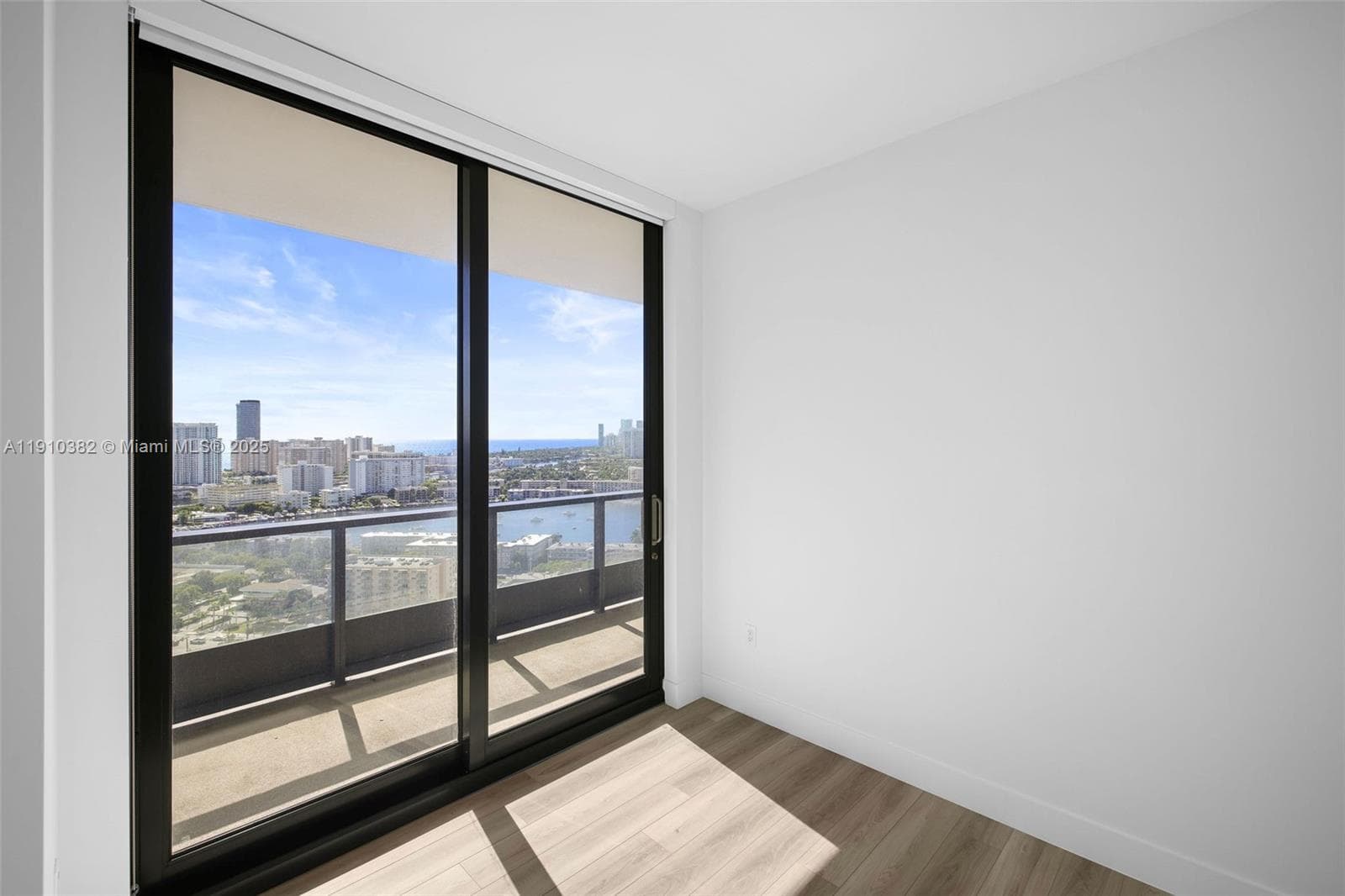 Mondrian Residences · #2406 in Hallandale Beach - Photo 62