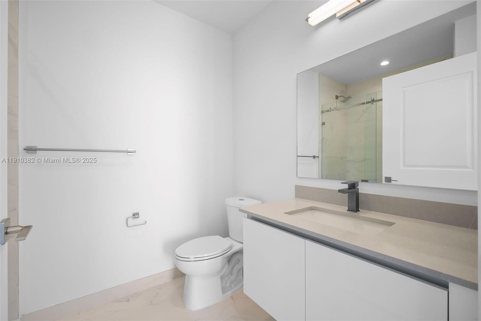 Mondrian Residences · #2406 in Hallandale Beach - Photo 63