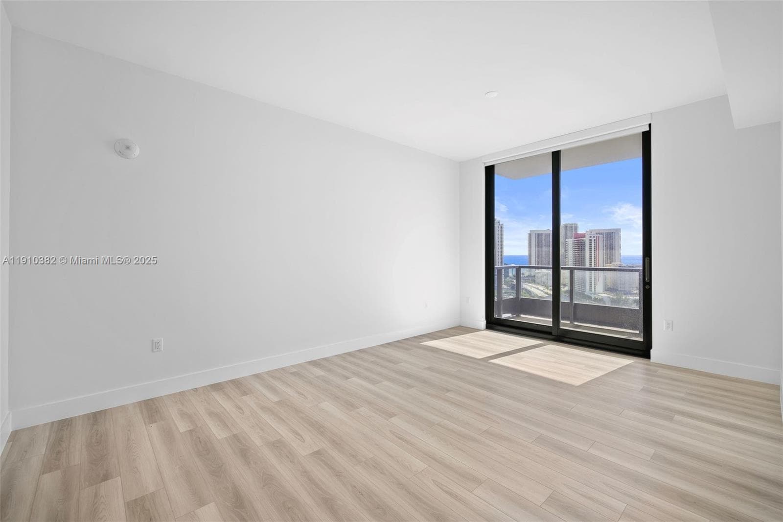 Mondrian Residences · #2406 in Hallandale Beach - Photo 49