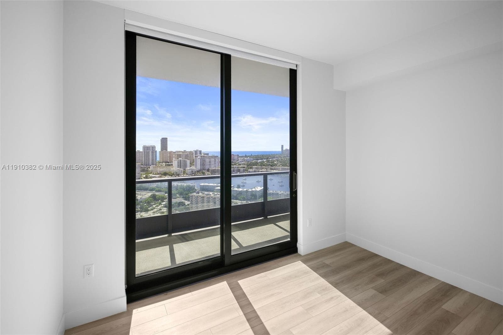 Mondrian Residences · #2406 in Hallandale Beach - Photo 51