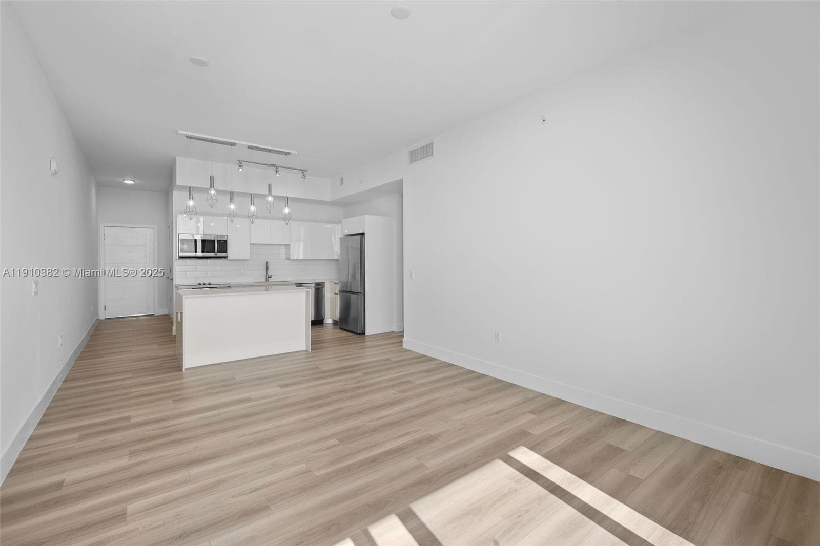 Mondrian Residences · #2406 in Hallandale Beach - Photo 48