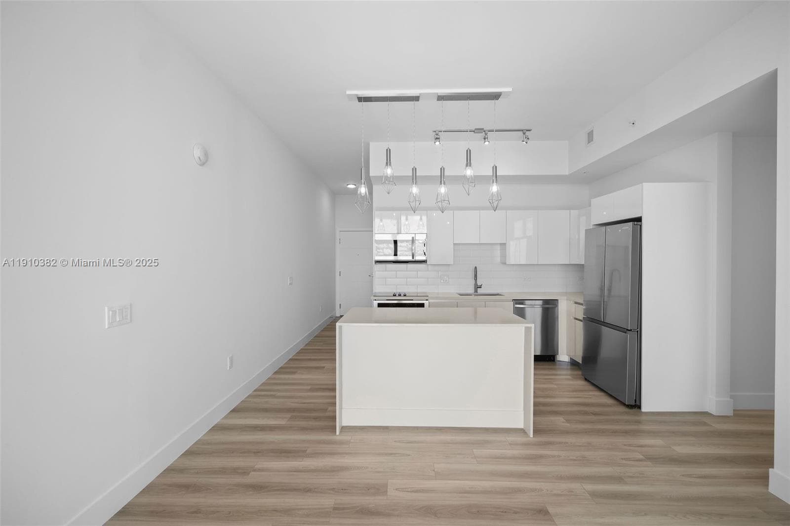 Mondrian Residences · #2406 in Hallandale Beach - Photo 29