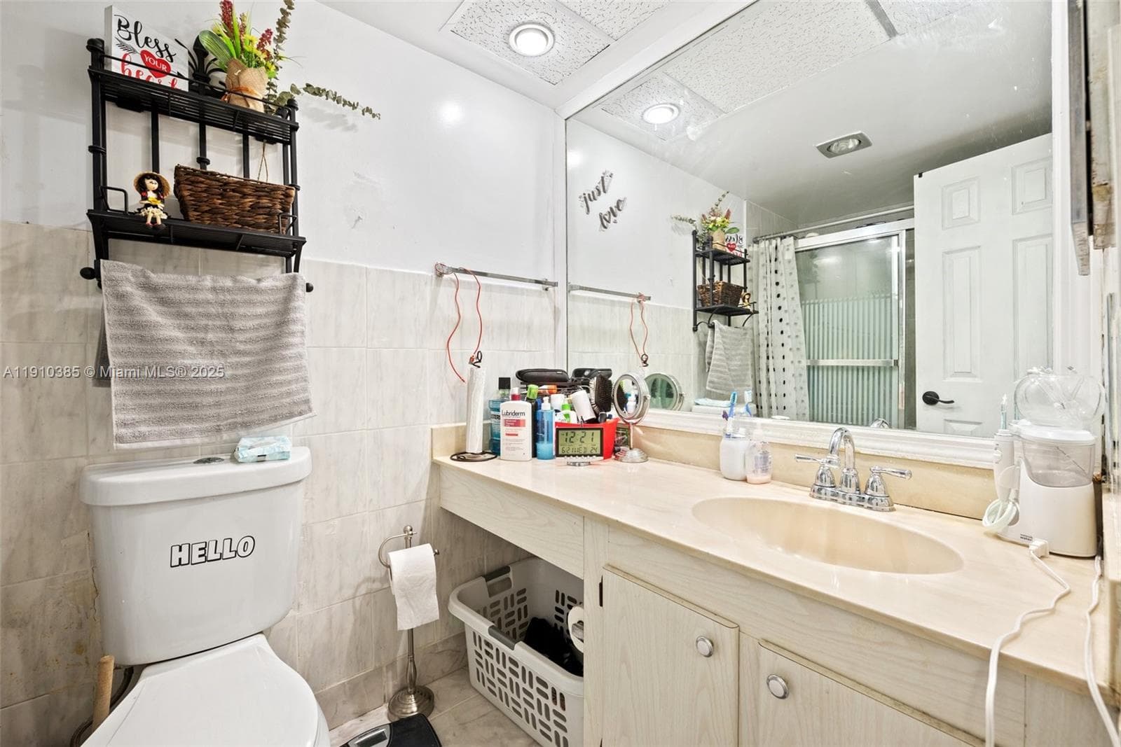 WINSTON TOWERS · #320 in Sunny Isles Beach - Photo 18