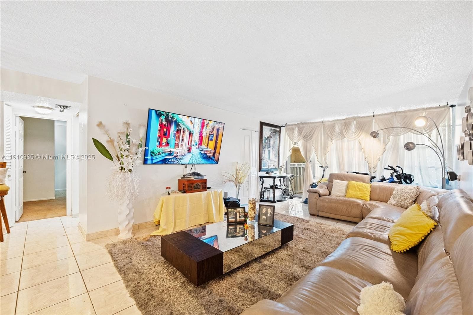WINSTON TOWERS · #320 in Sunny Isles Beach - Photo 8