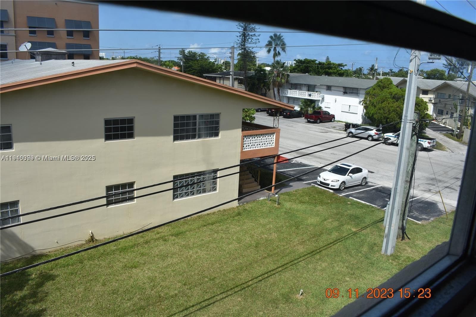 SUTTON HOUSE CONDO · #23 in North Miami - Photo 16