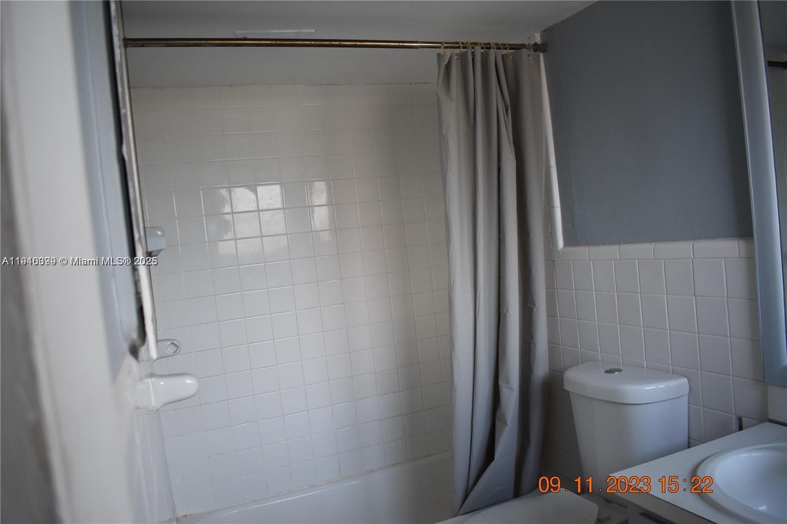 SUTTON HOUSE CONDO · #23 in North Miami - Photo 11