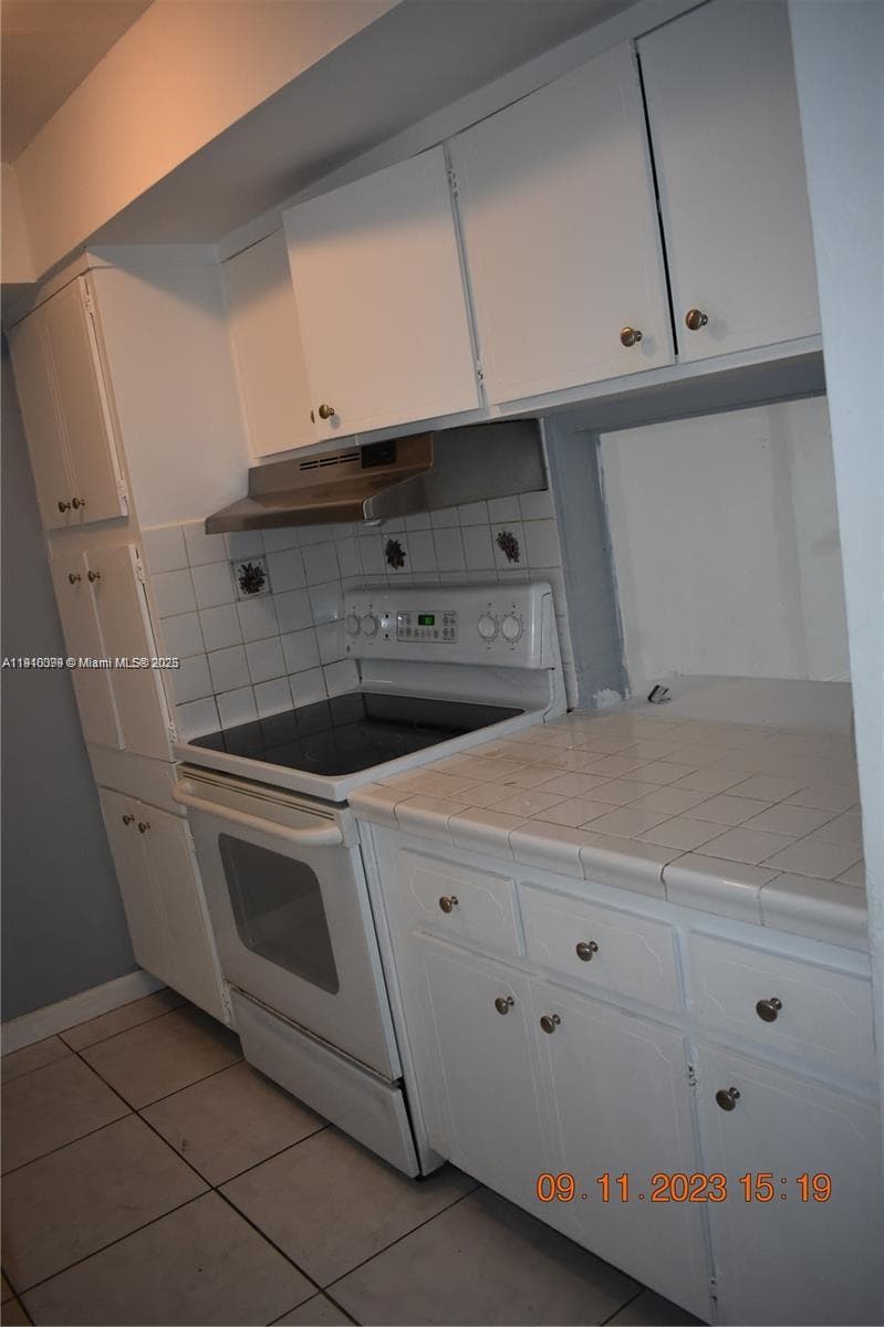 SUTTON HOUSE CONDO · #23 in North Miami - Photo 4