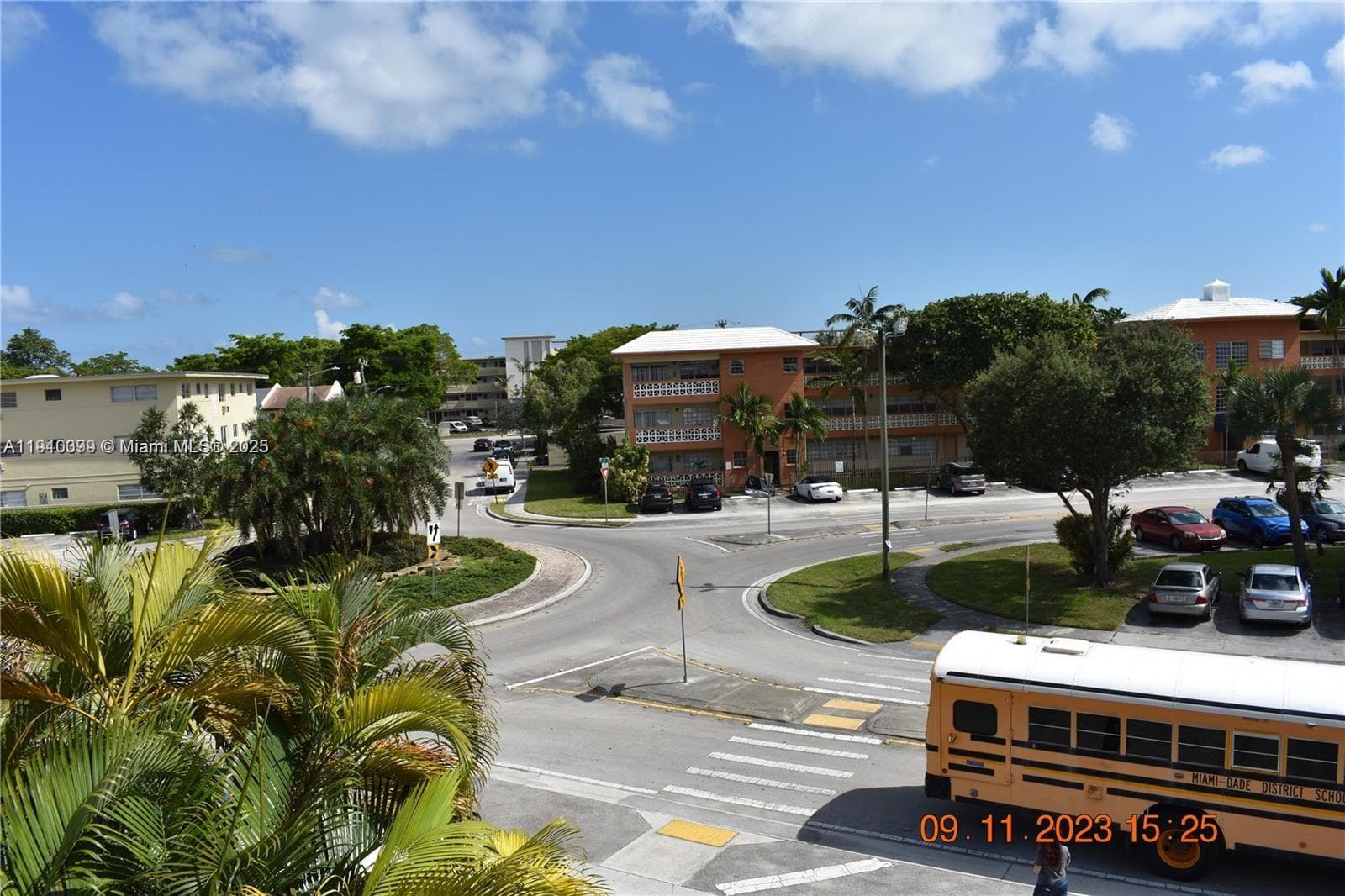 SUTTON HOUSE CONDO · #23 in North Miami - Photo 21
