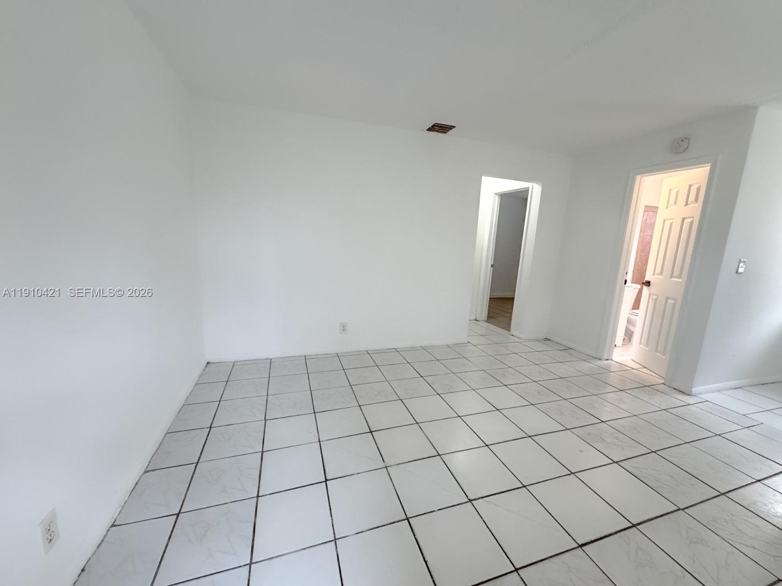 2840 NW 15th Ct #2 photo 5