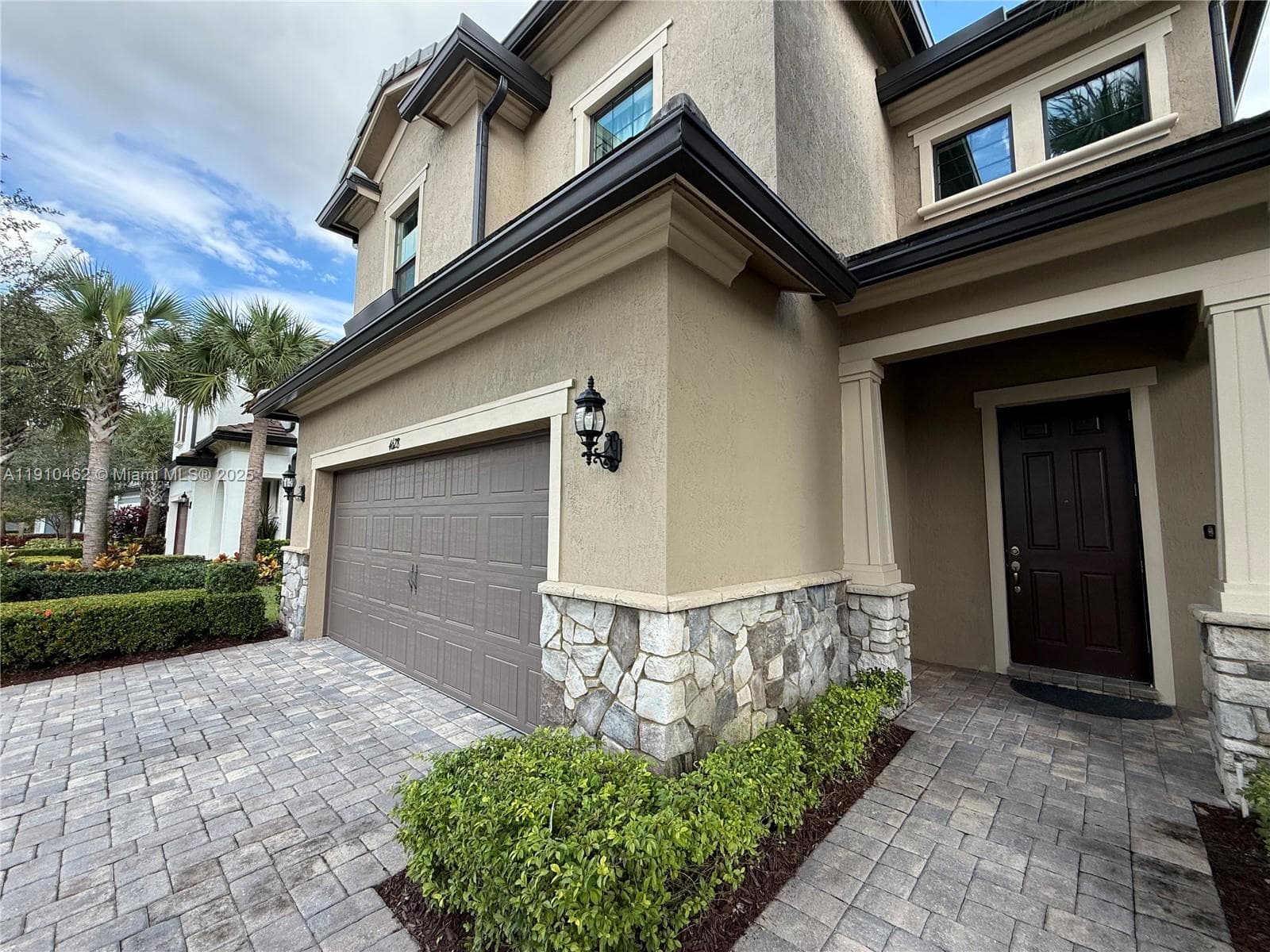 4628 E Pinehurst Trl E photo 2