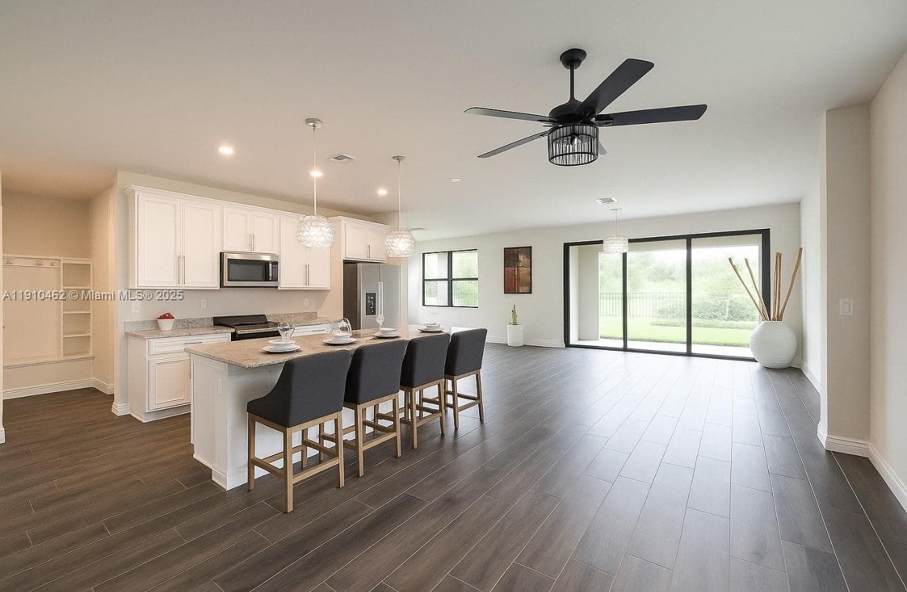 4628 E Pinehurst Trl E photo 3