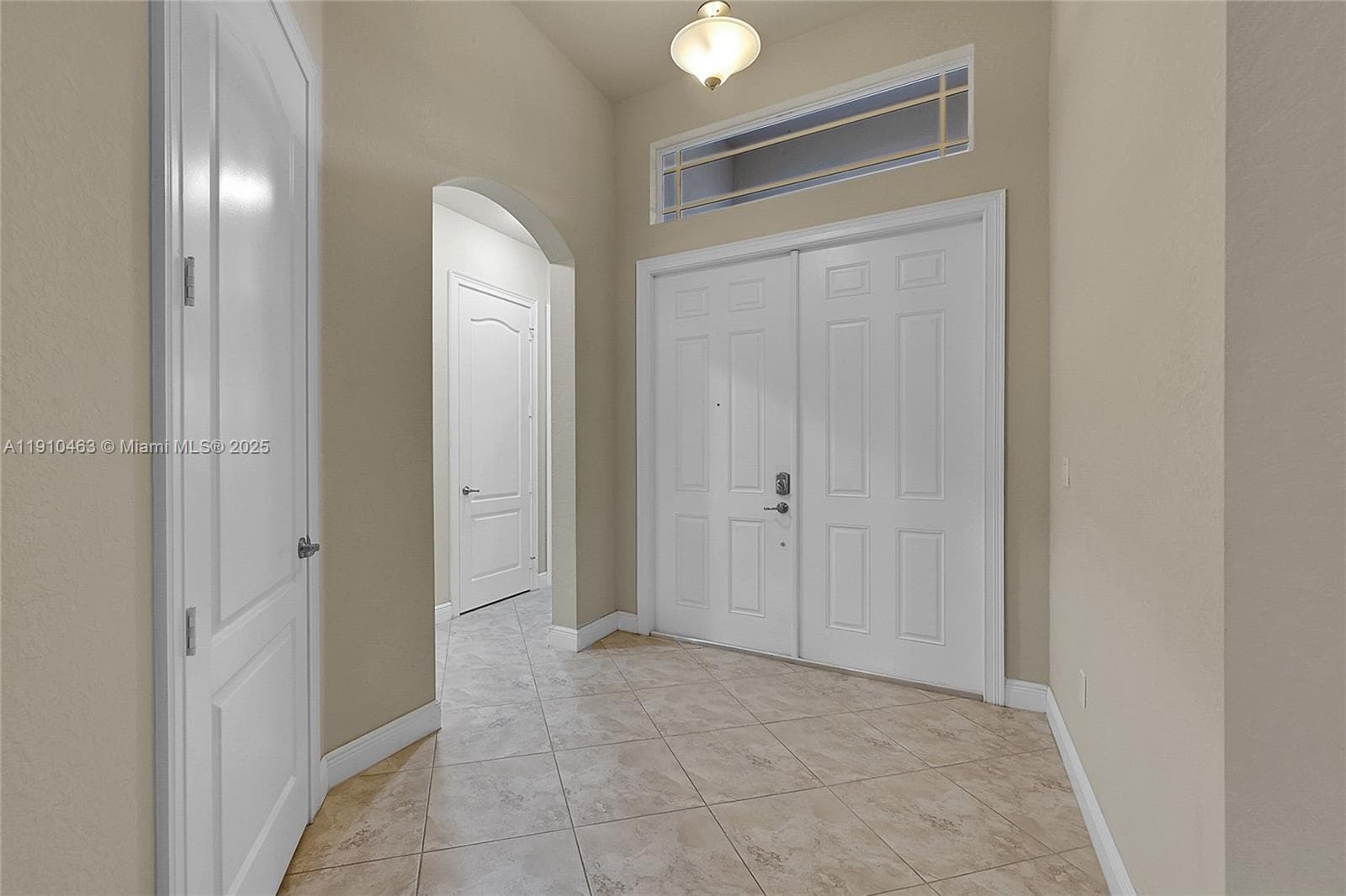 9051 Edgewater Bnd #9051 photo 2