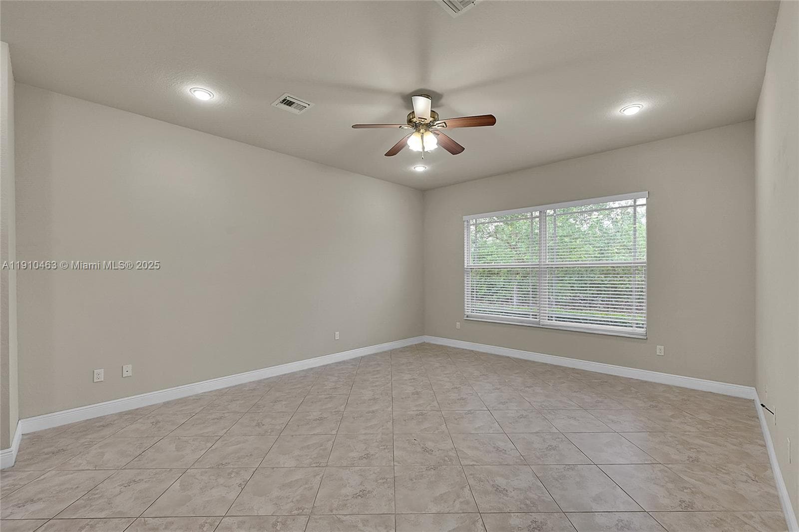 9051 Edgewater Bnd #9051 photo 13