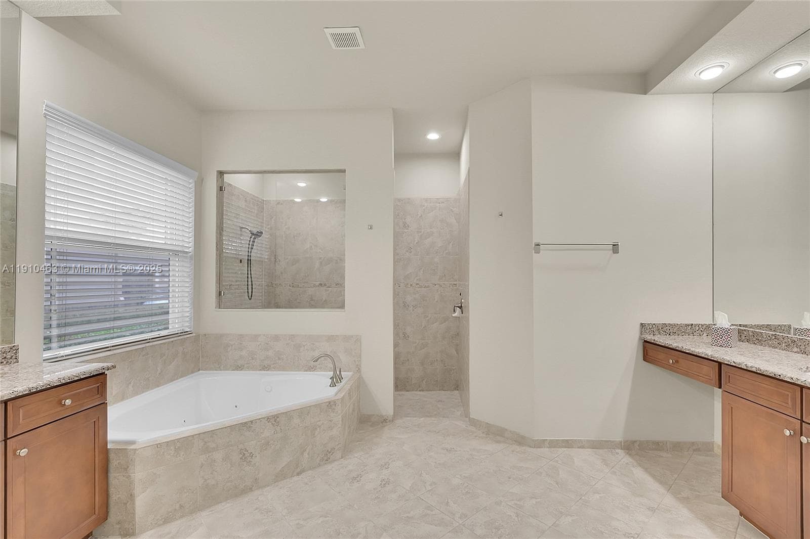9051 Edgewater Bnd #9051 photo 18