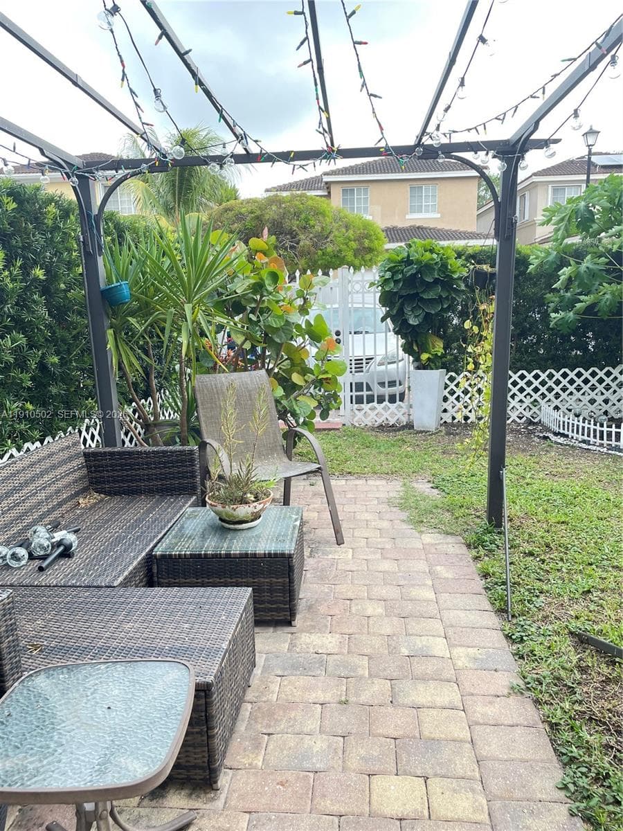 27563 SW 139th Psge # B ##B photo 17