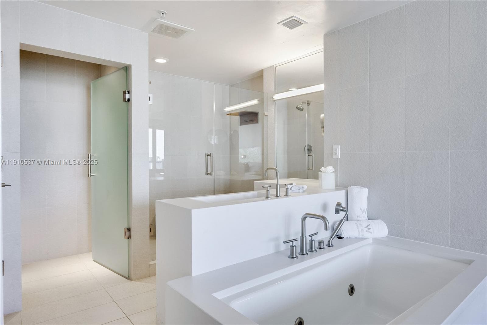 W FORT LAUDERDALE RESiDEN · #1802 in Fort Lauderdale - Photo 28