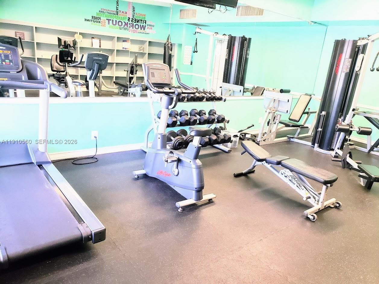 BRAVURA II CONDO · #101 in Aventura - Photo 27
