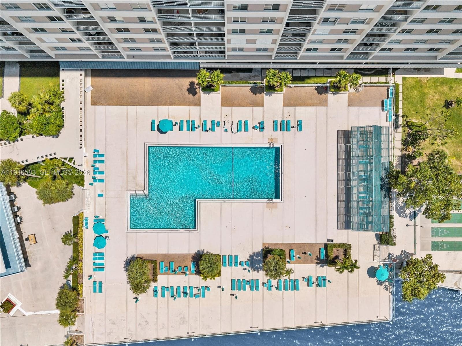 ARLEN HOUSE CONDO · #902 in Sunny Isles Beach - Photo 47