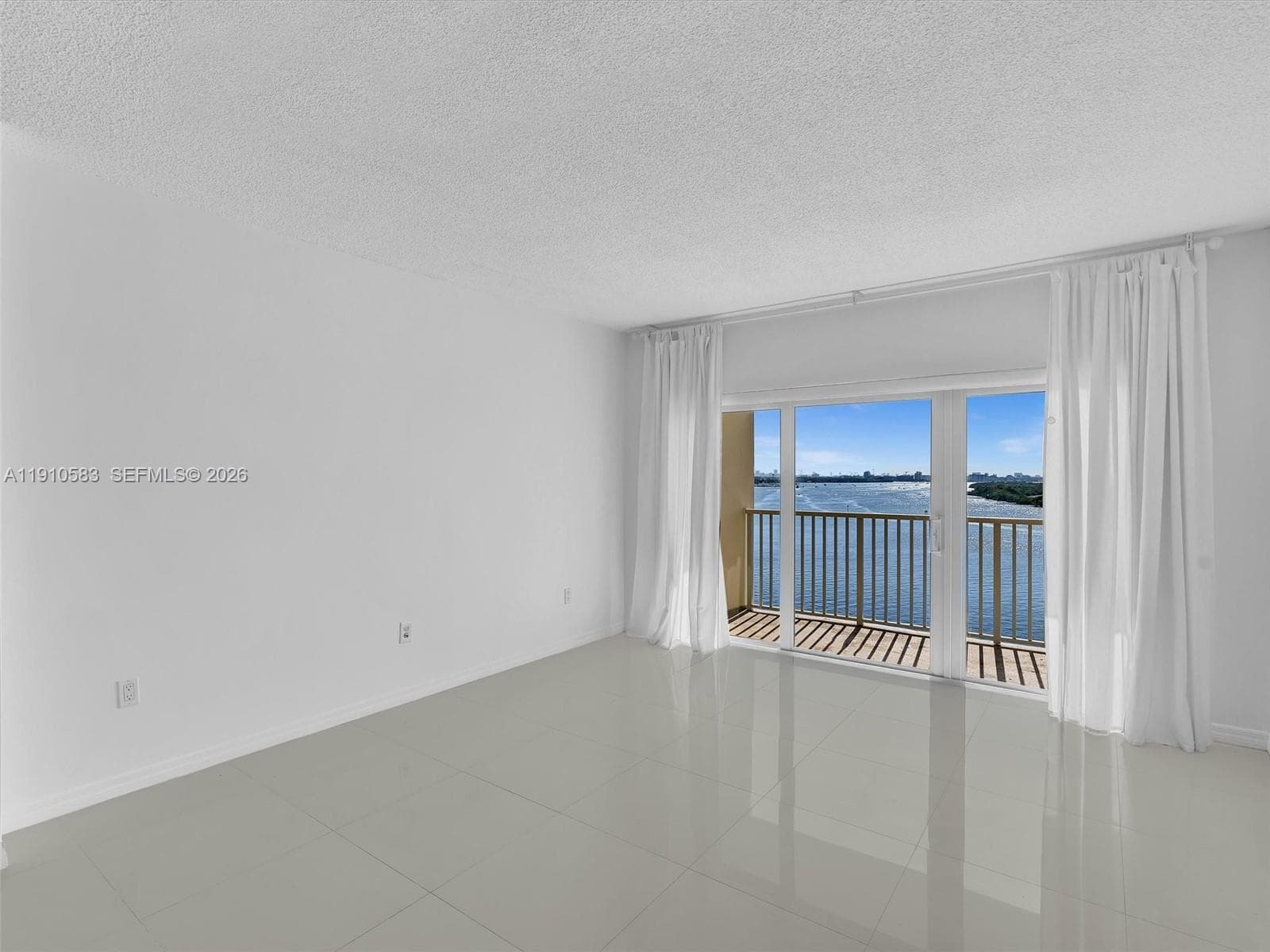 ARLEN HOUSE CONDO · #902 in Sunny Isles Beach - Photo 32