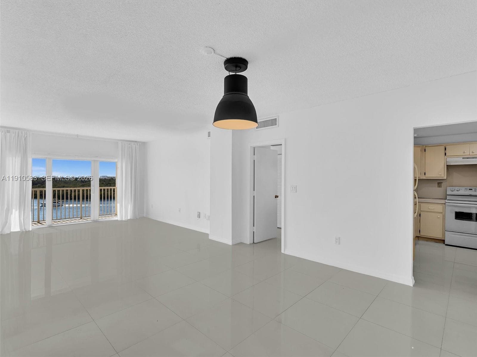 ARLEN HOUSE CONDO · #902 in Sunny Isles Beach - Photo 28