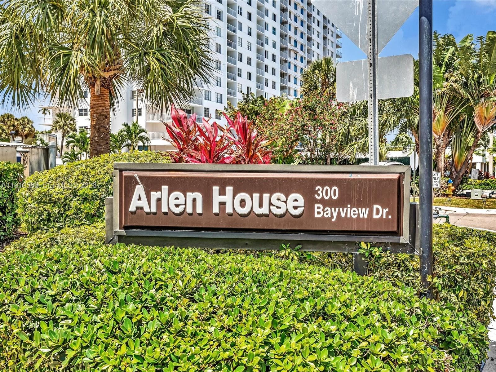 ARLEN HOUSE CONDO · #902 in Sunny Isles Beach - Photo 10