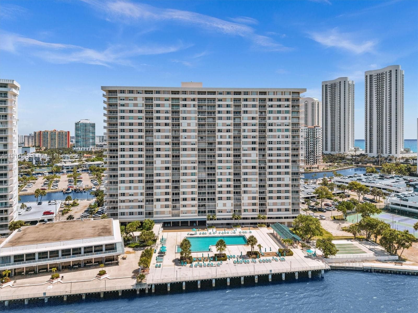 ARLEN HOUSE CONDO · #902 in Sunny Isles Beach - Photo 59